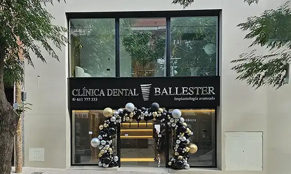 clínica dental fachada