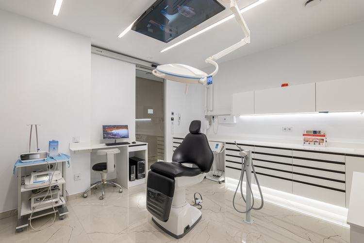 clínica dental ballester quirófano