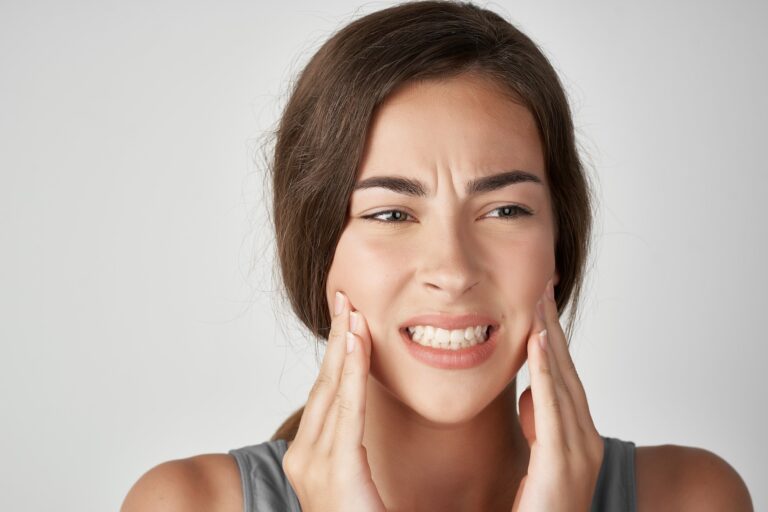 implantes dentales y bruxismo